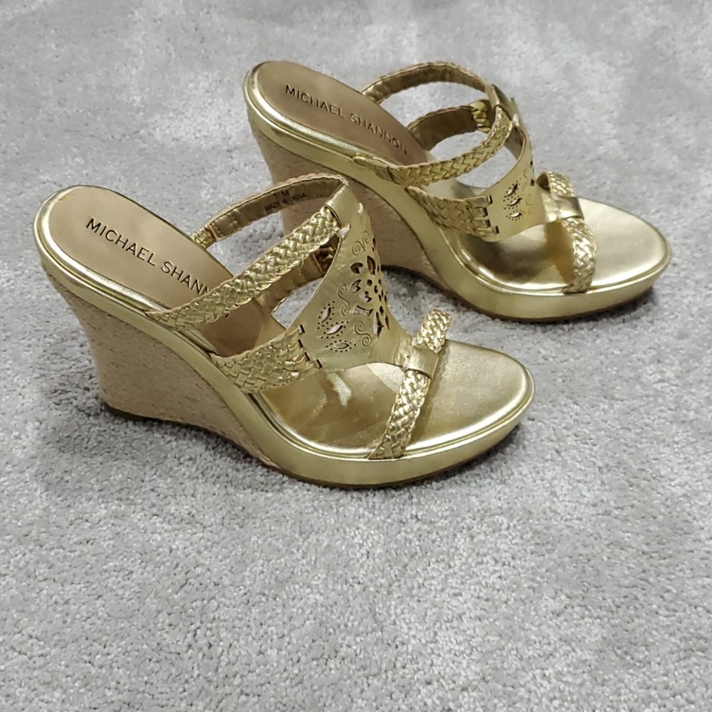 NWOT michael shannon slip on heels